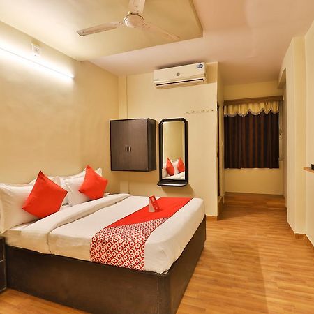 Oyo 11427 Hotel Kalyan Amhedabad Dış mekan fotoğraf