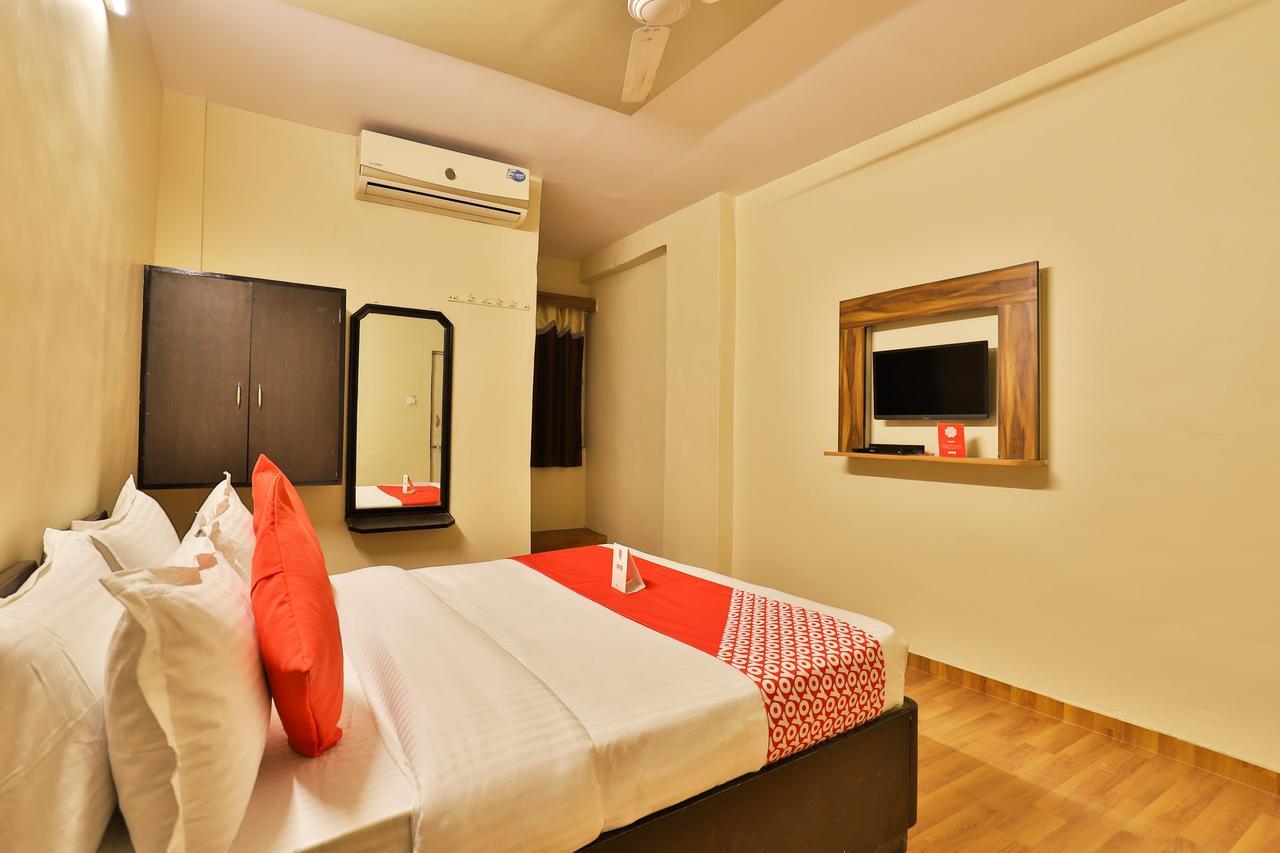 Oyo 11427 Hotel Kalyan Amhedabad Dış mekan fotoğraf