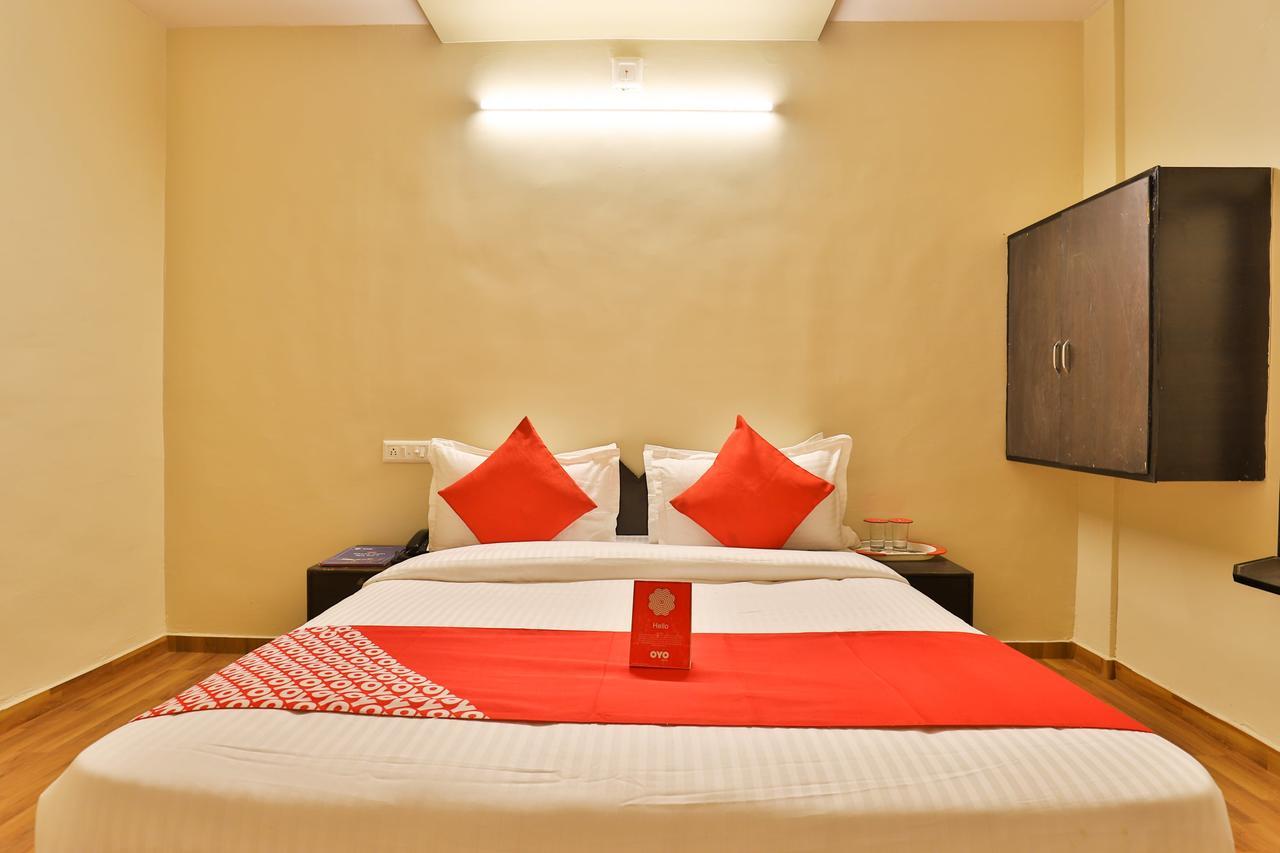 Oyo 11427 Hotel Kalyan Amhedabad Dış mekan fotoğraf