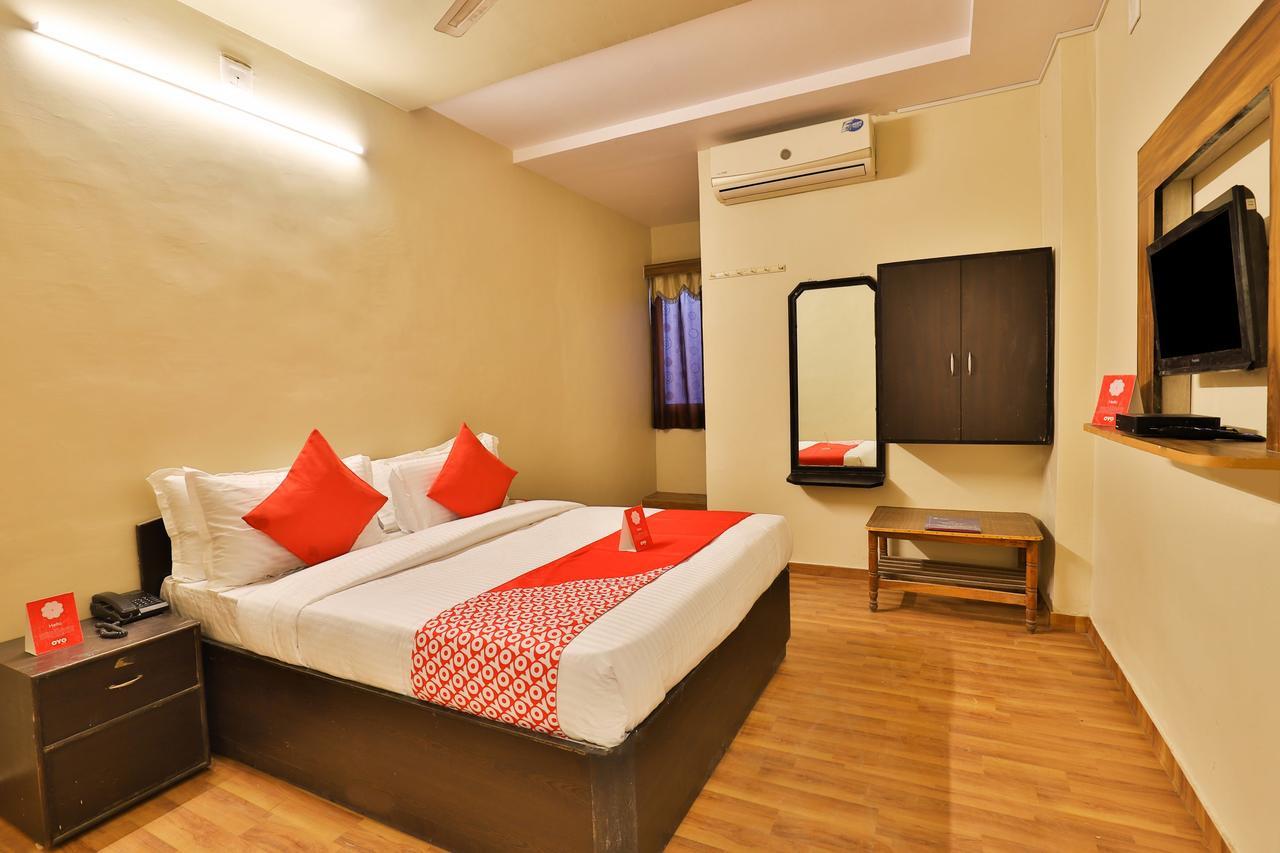 Oyo 11427 Hotel Kalyan Amhedabad Dış mekan fotoğraf