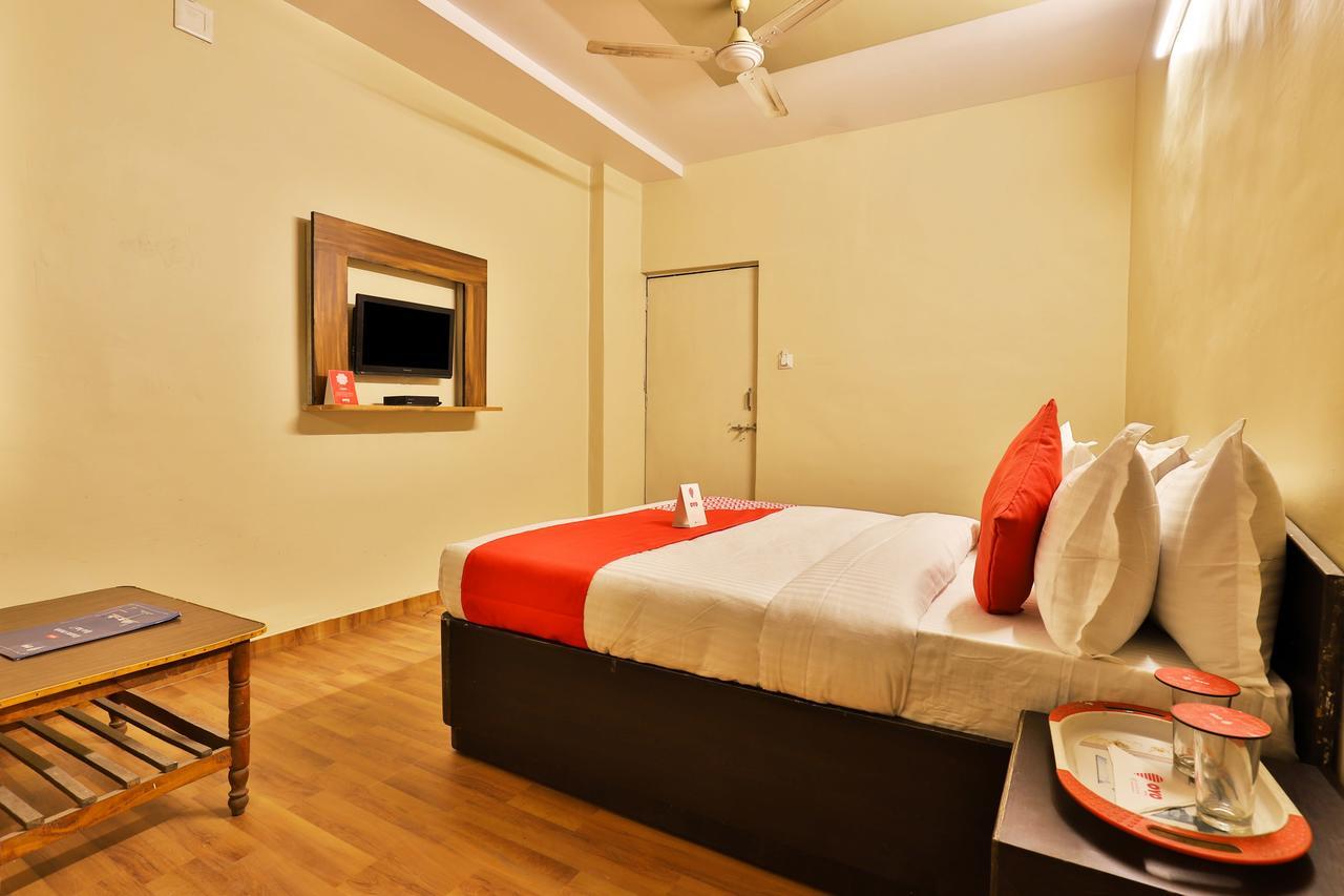Oyo 11427 Hotel Kalyan Amhedabad Dış mekan fotoğraf