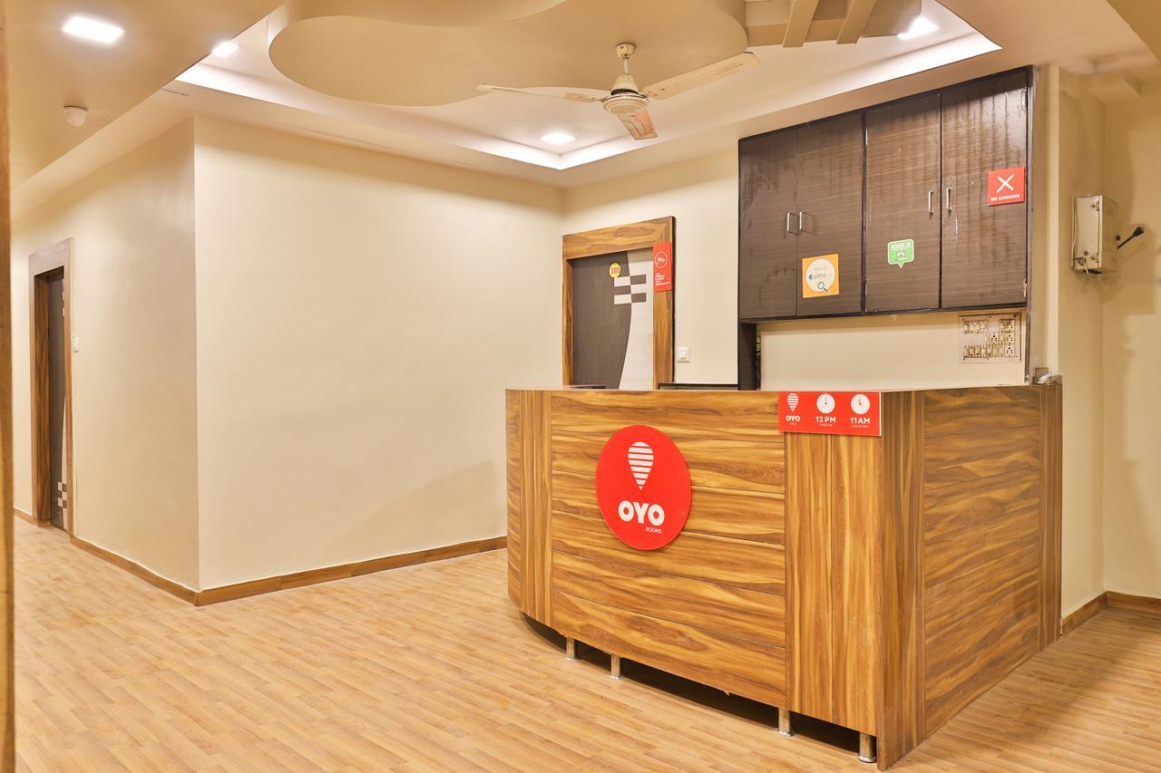 Oyo 11427 Hotel Kalyan Amhedabad Dış mekan fotoğraf