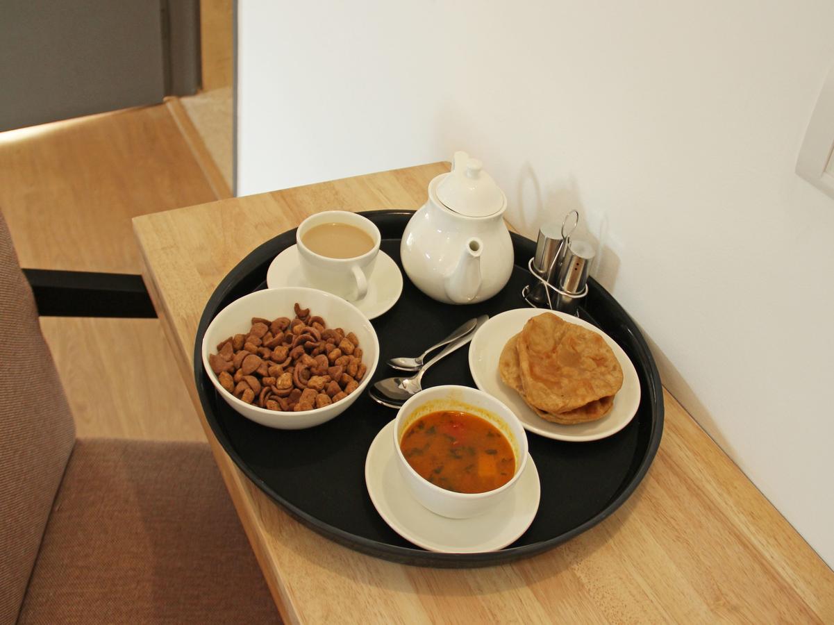 Oyo 11427 Hotel Kalyan Amhedabad Dış mekan fotoğraf